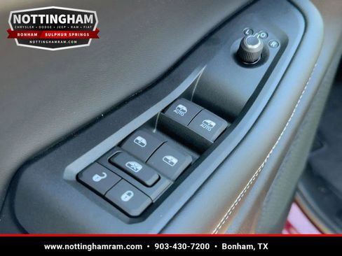 New 2025 Jeep Grand Cherokee Laredo X AWD/4WD image 12