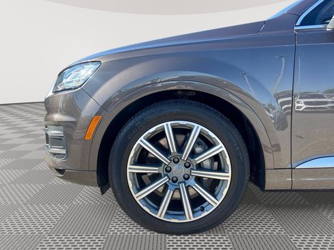 Used 2018 Audi Q7 3.0T Prestige AWD/4WD image 19