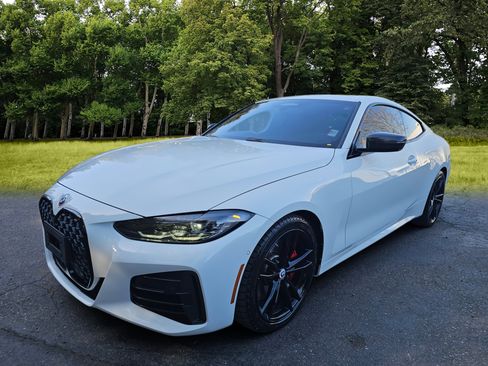 Used 2023 BMW 440i xDrive Coupe w/ M Carbon Exterior Package AWD/4WD image 3