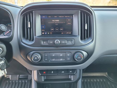 Used 2020 Chevrolet Colorado W/T image 26