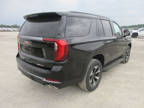 New 2026 GMC Yukon AT4 AWD/4WD image 4