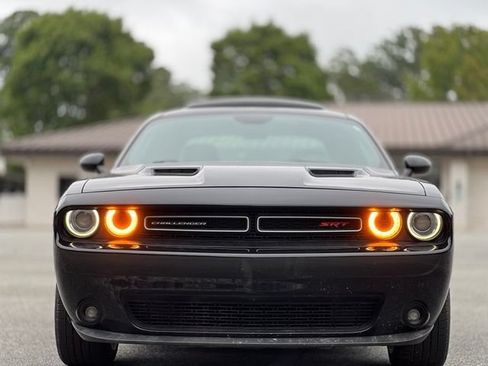 Used 2016 Dodge Challenger R/T w/ Driver Convenience Group RWD image 2