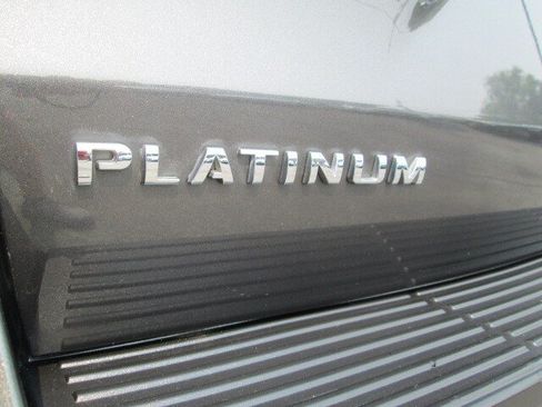 Used 2018 Ford Expedition Max Platinum AWD/4WD image 7