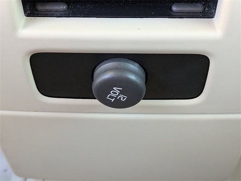 Used 2016 Volvo S80 T5 w/ Convenience Package image 12