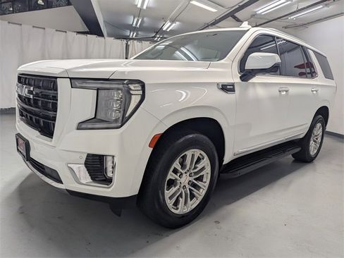 Used 2021 GMC Yukon SLT w/ SLT Premium Package image 5