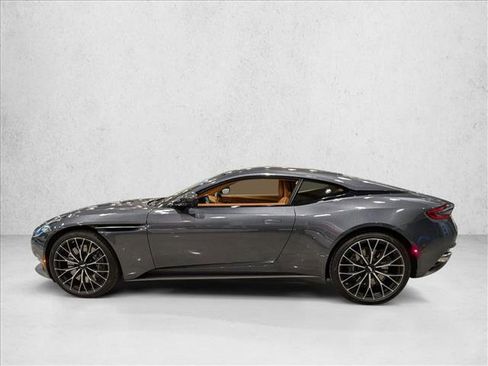 Used 2023 Aston Martin DB11 Coupe image 8