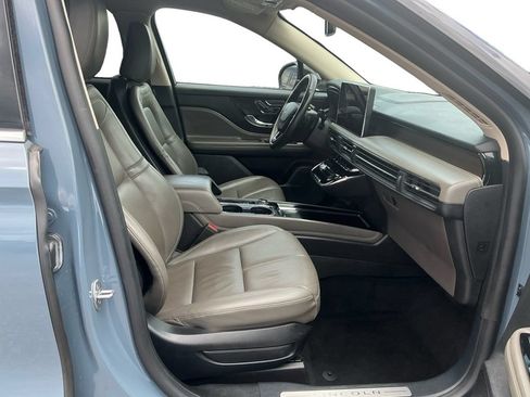 Certified 2024 Lincoln Corsair Reserve FWD image 22