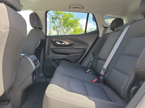 Used 2023 GMC Terrain SLE w/ Driver Convenience Package FWD image 13