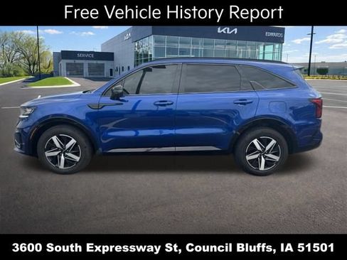 Used 2022 Kia Sorento S w/ Panoramic Sunroof Package FWD image 5