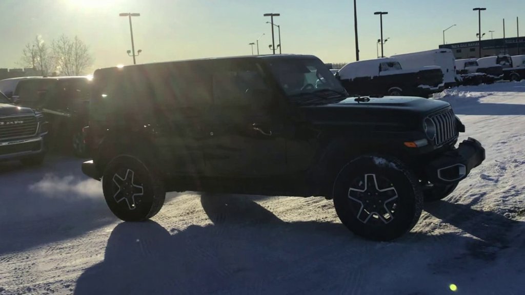 New 2026 Jeep Wrangler Unlimited Sahara AWD/4WD image 9