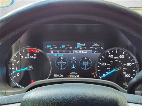 Used 2022 Ford F350 Platinum w/ Tremor Off-Road Package AWD/4WD image 7