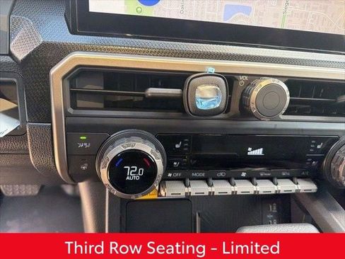 Used 2025 Toyota 4Runner Limited image 21