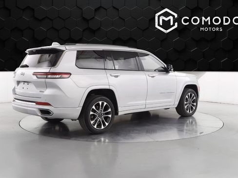 Used 2022 Jeep Grand Cherokee L Overland w/ Advanced Protech Group III image 3
