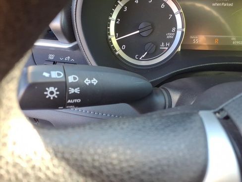 Used 2023 Toyota Highlander L image 18