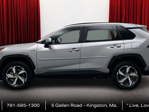 Used 2021 Toyota RAV4 SE AWD/4WD image 8