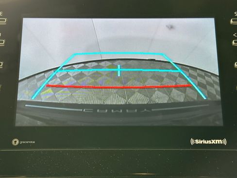 Used 2022 Toyota Camry LE image 25