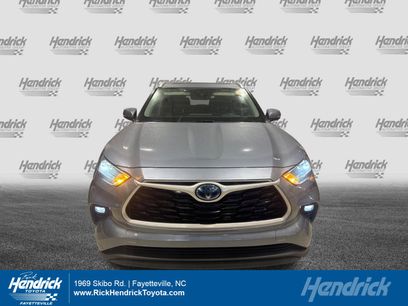 Used 2022 Toyota Highlander XLE