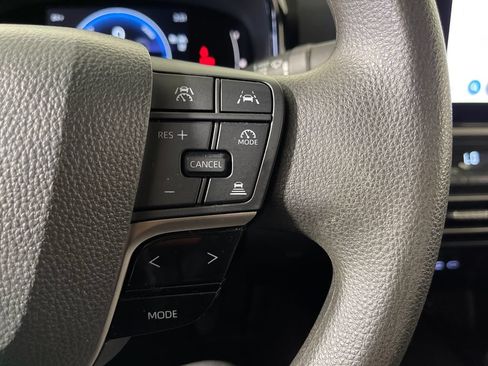 Used 2025 Toyota Camry LE FWD image 27