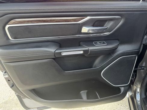 Used 2020 RAM 1500 Laramie AWD/4WD image 19