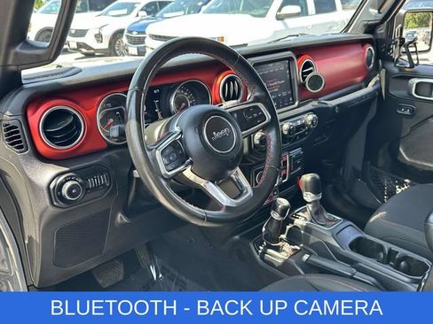 Used 2020 Jeep Wrangler Unlimited Rubicon AWD/4WD image 2