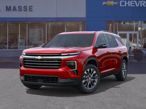 New 2026 Chevrolet Traverse LT w/ Sun and Wheel Package AWD/4WD image 6