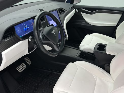 Used 2018 Tesla Model X 75D AWD/4WD image 12