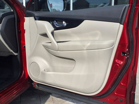 Certified 2022 Nissan Rogue Sport SL image 11