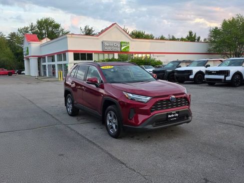 Used 2024 Toyota RAV4 XLE w/ Convenience Package AWD/4WD image 33