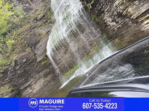 Used 2024 Jeep Compass Limited w/ High Altitude Package AWD/4WD image 14