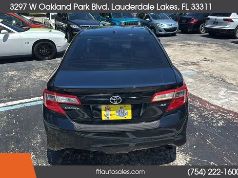 Used 2012 Toyota Camry SE w/ Leather Pkg FWD image 8