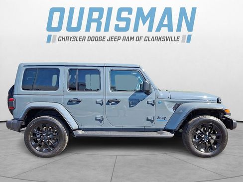 Certified 2025 Jeep Wrangler Unlimited Sahara AWD/4WD image 7