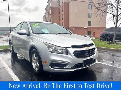 Used 2015 Chevrolet Cruze LT image 1
