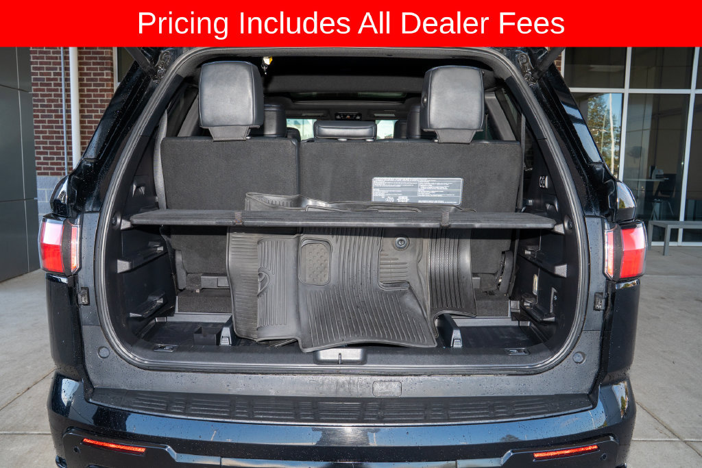 Used 2023 Toyota Sequoia Platinum AWD/4WD image 6