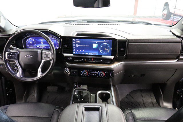 Used 2022 Chevrolet Silverado 1500 RST w/ Protection Package AWD/4WD image 7