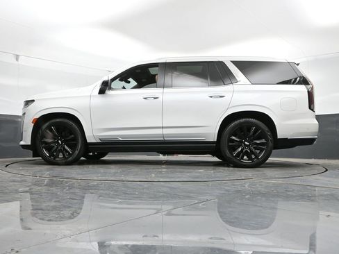 Used 2023 Cadillac Escalade Premium Luxury w/ Performance Package AWD/4WD image 48