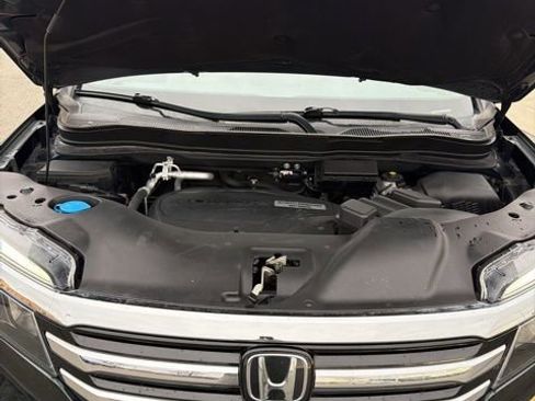 Used 2017 Honda Pilot Elite image 31