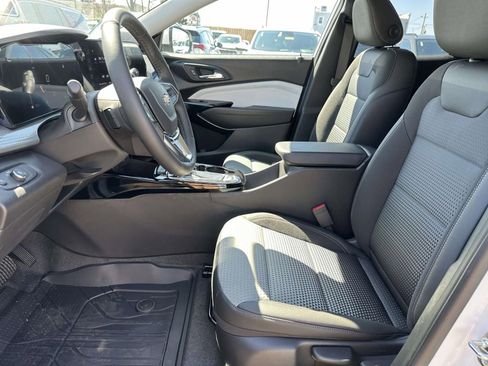 New 2026 Chevrolet Trax LT w/ Driver Confidence Package image 21