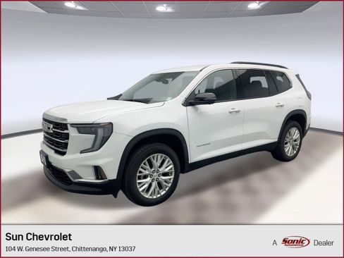 Used 2025 GMC Acadia Elevation w/ Elevation Premium Package image 1