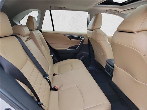 Used 2023 Toyota RAV4 XLE Premium FWD image 16