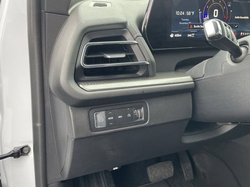 New 2026 Chevrolet Traverse LT w/ Driver Confidence Package image 6