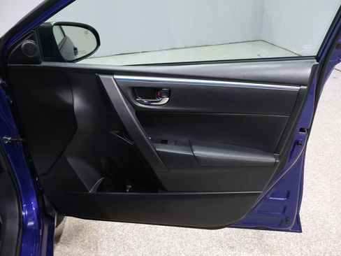 Used 2016 Toyota Corolla L image 23