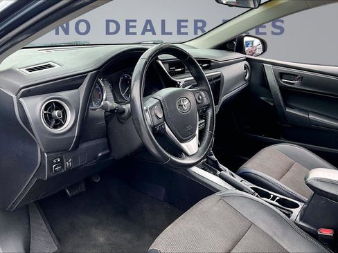 Used 2018 Toyota Corolla SE w/ Body Protection Package FWD image 16