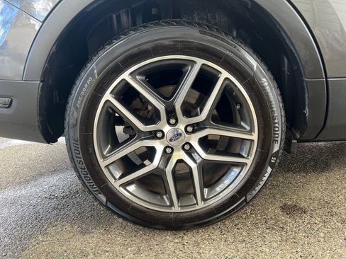 Used 2018 Ford Explorer Sport image 8