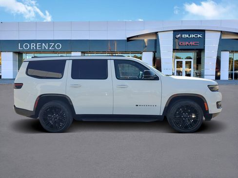 Used 2023 Jeep Wagoneer Series II image 4