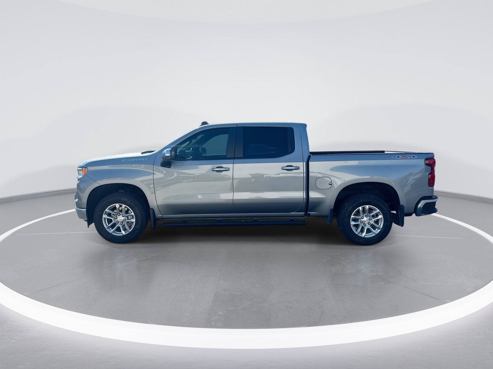 Used 2026 Chevrolet Silverado 1500 LT w/ Convenience Package II AWD/4WD image 6