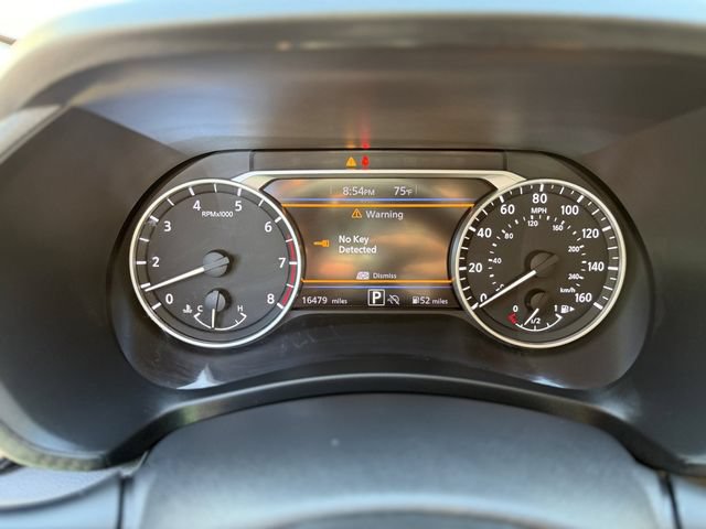 Used 2025 Nissan Sentra SR FWD image 15