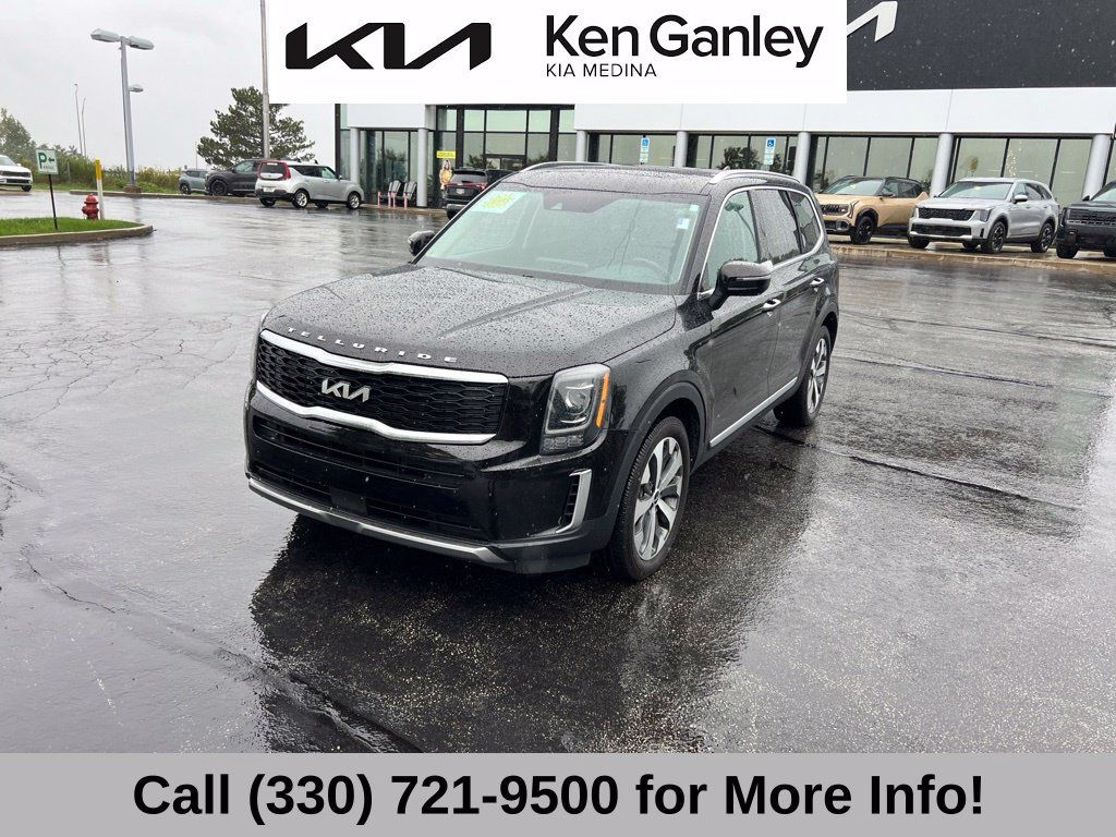 Certified 2022 Kia Telluride S AWD/4WD image 3