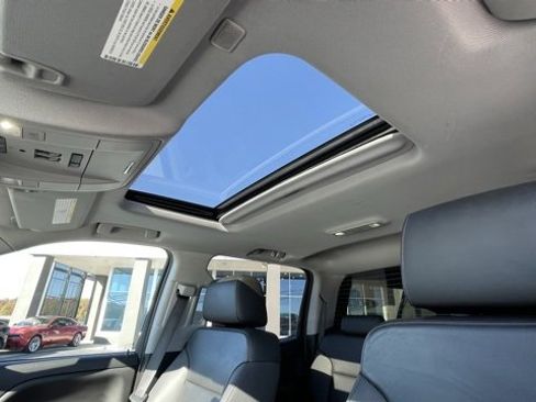 Used 2019 GMC Sierra 2500 SLT w/ All Terrain HD Package image 23