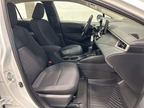 Used 2024 Toyota Corolla LE FWD image 12