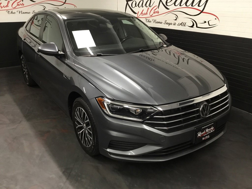Used 2019 Volkswagen Jetta SEL FWD image 2